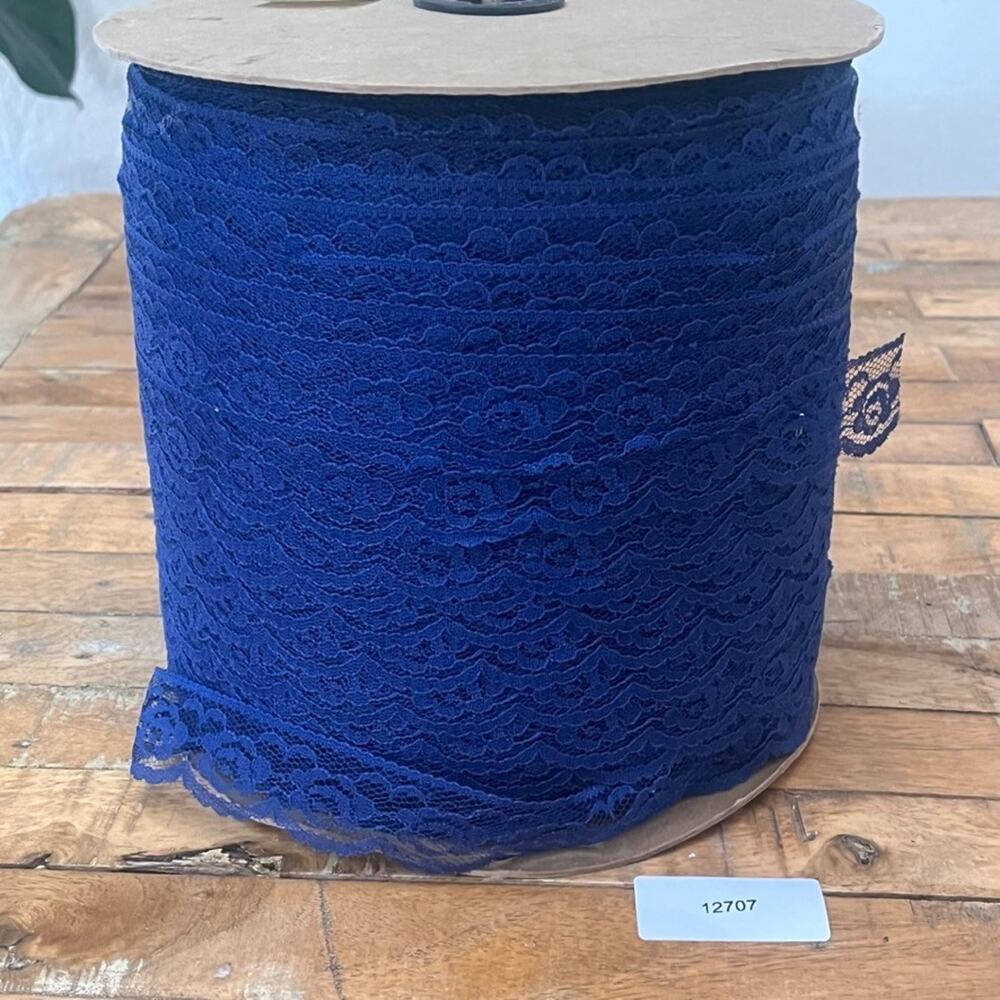 Large 8.5 in Spool Of Navy Blue Lace Trim Scalloped Floral 2 Lbs 14 Oz - Picture 7 of 7